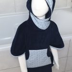 poncho avec oreille de chat bleu et bleu ciel